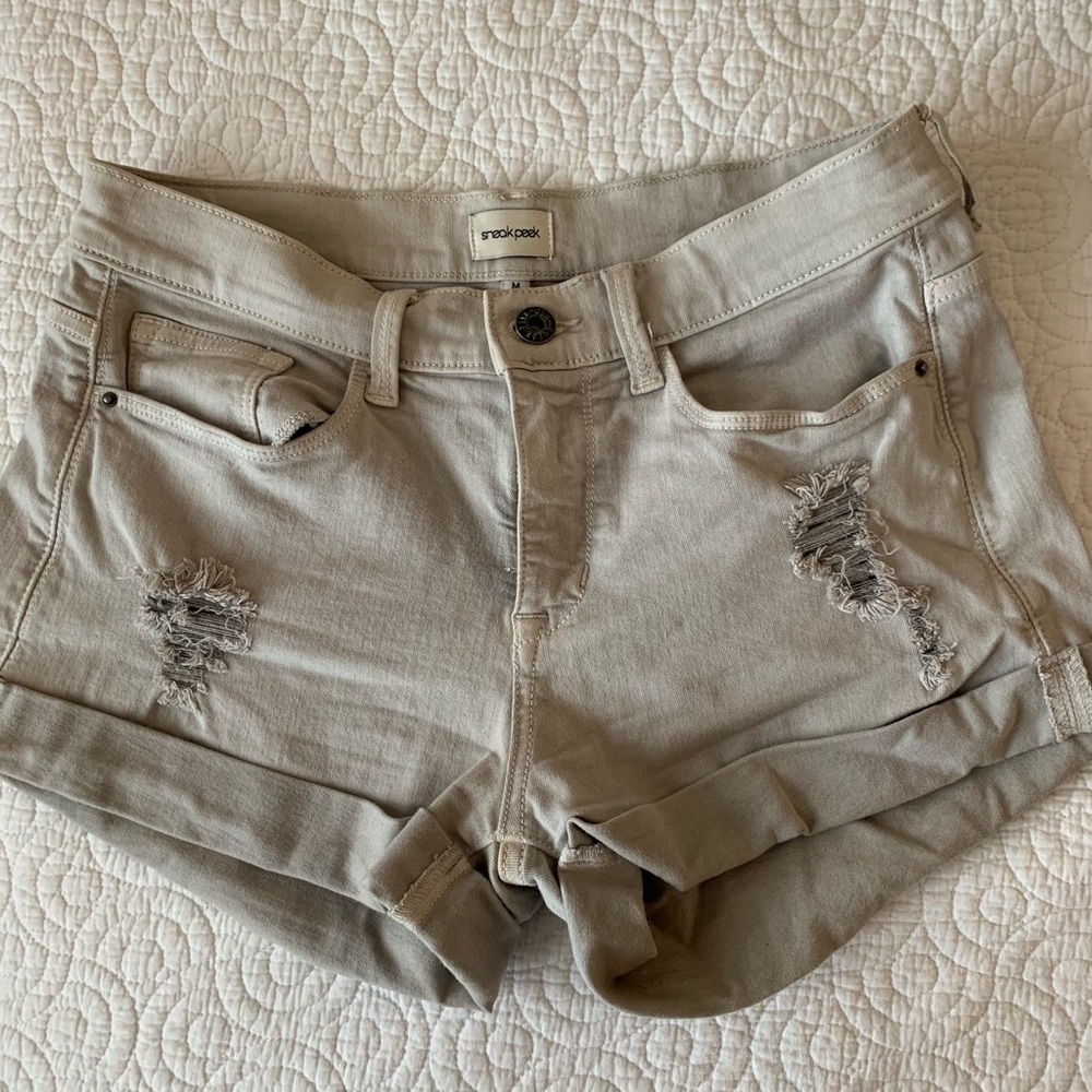 Sneak peek shorts
